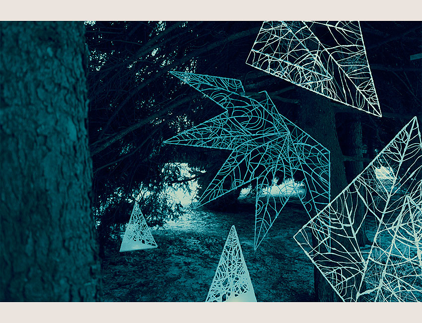 Инсталляция «Ледяные Структуры», 2020 г., металл, прут, проволока, шерсть, акрил
