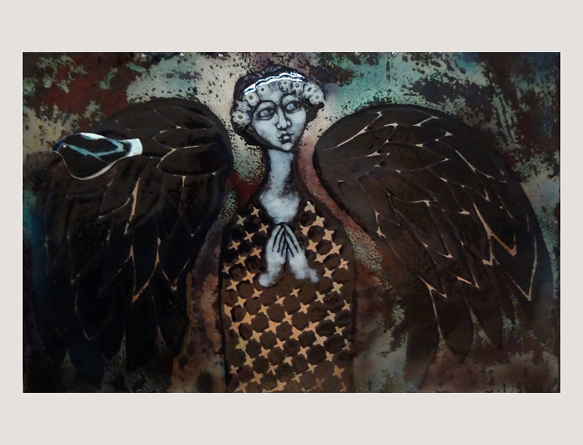 «Опаленный войной», 2015 г. Медь, горячая эмаль, лиможская расписная эмаль в сочетании со свободной эмалевой живописью, 21 х 30 см. Собственность автора.