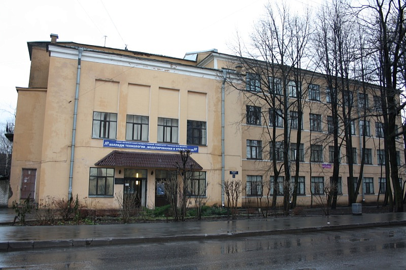 校区 (Tsvetochnaya, 8)